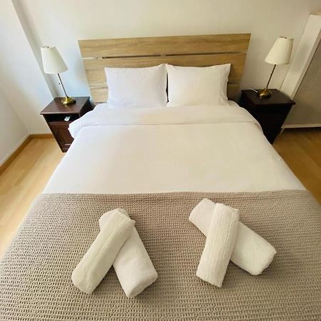 Lovely Apartment In The Heart Of Atena Exterior foto