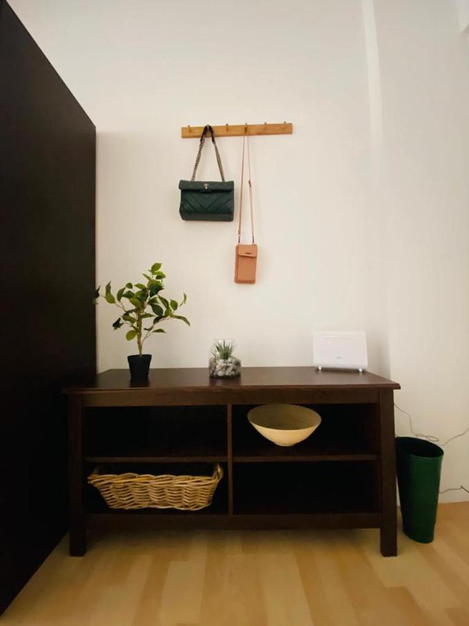 Lovely Apartment In The Heart Of Atena Exterior foto